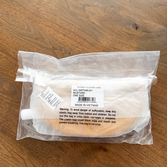 NWT STONEY CLOVER LANE Fanny Pack Classic Nylon Mustard Pasta - Picture 2 of 3